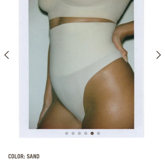 Skims core control thong -new in box
Some
Boxes damaged when delivered - Picture 12 of 15